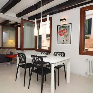  Apartment Mirrors Italy